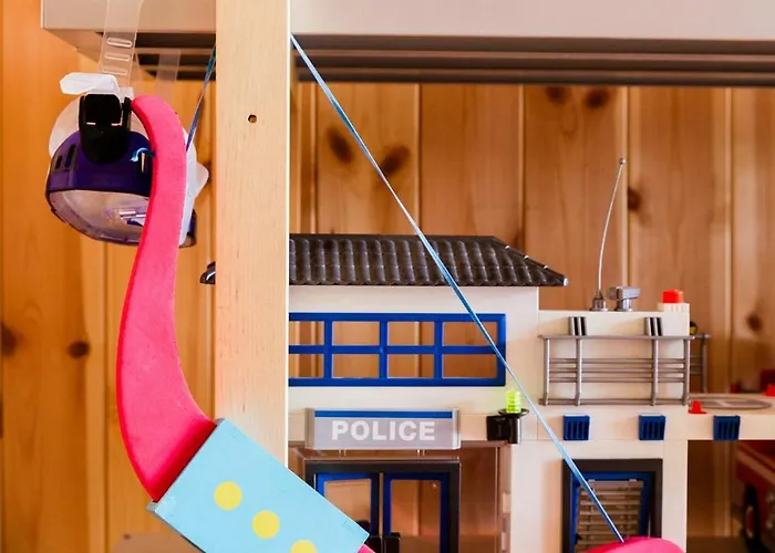 Renovated Wooden Near Child-friendly Casa vacanze